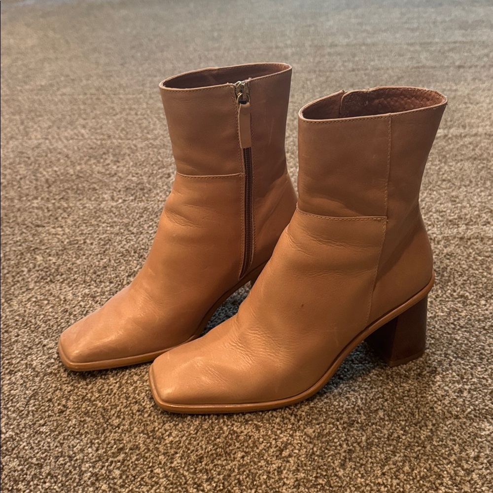 ALOHAS Tan Heeled Boots